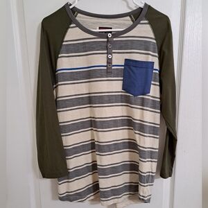 Unionbay Striped Raglan Shirt Boys size Large Green with Blue Pocket